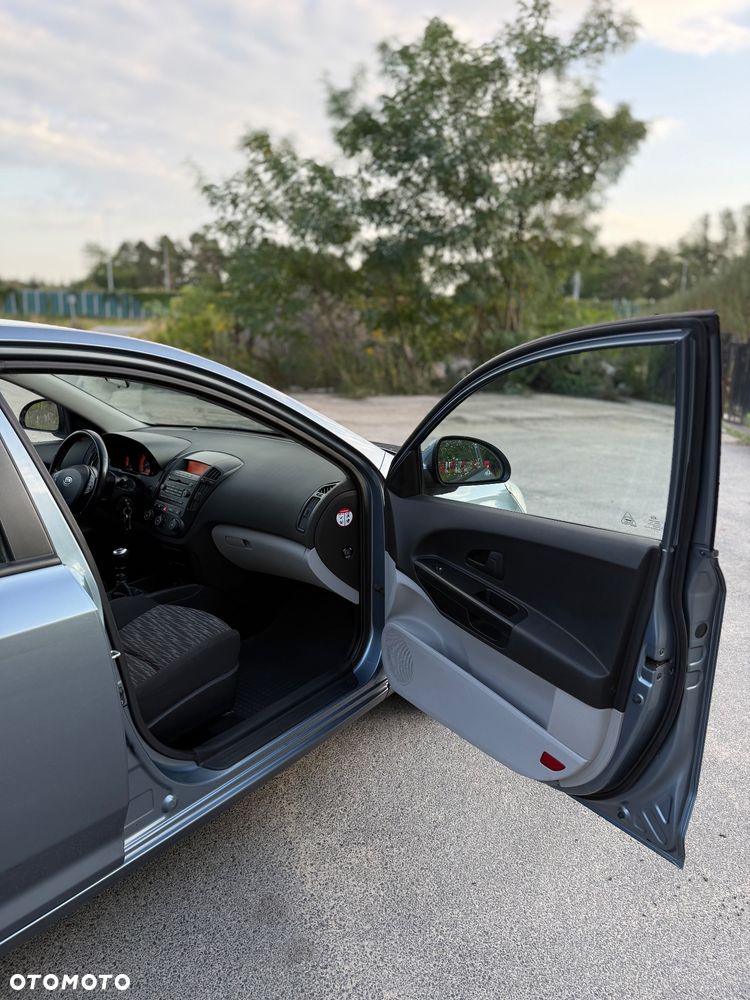 Kia Ceed 1.4 CVVT LX - 14