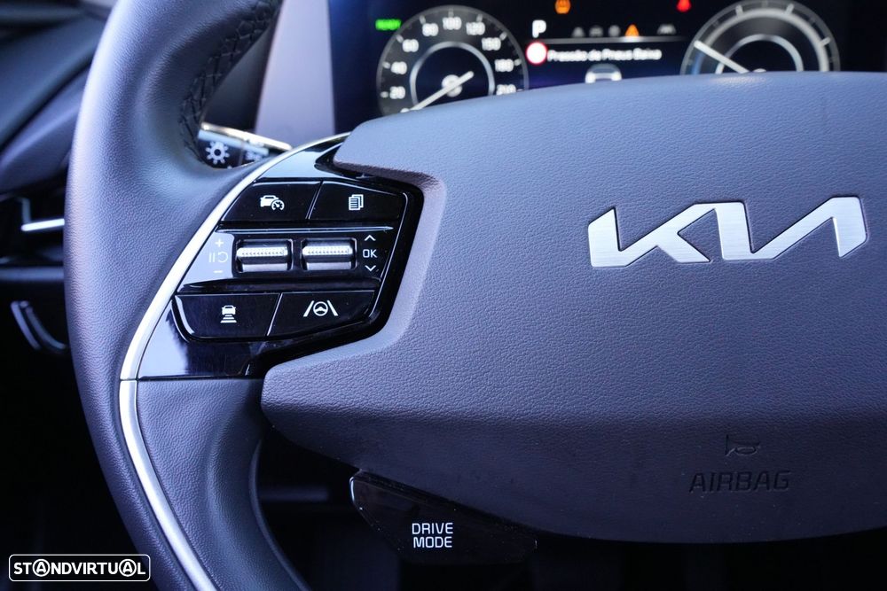 Kia Niro EV 64kWh Drive - 13