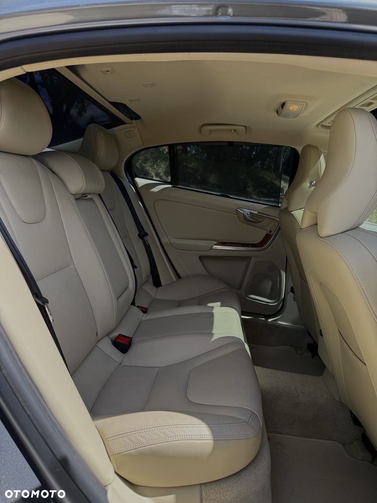 Volvo S60 - 6