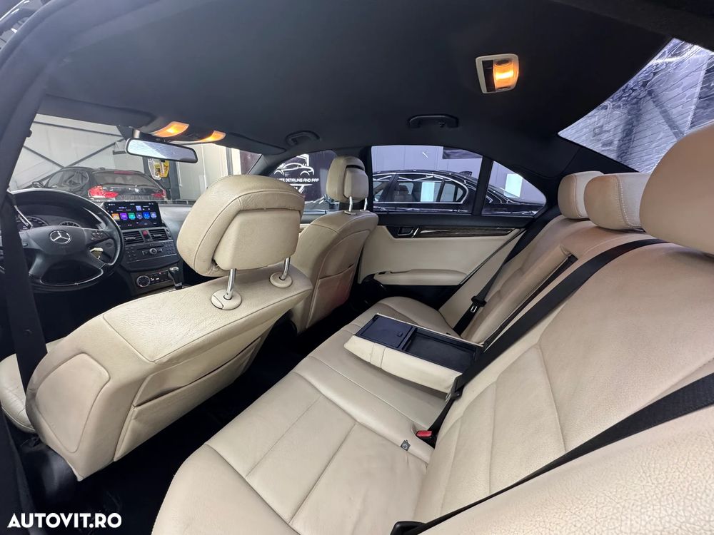 Mercedes-Benz C 200 (BlueEFFICIENCY) Avantgarde - 16