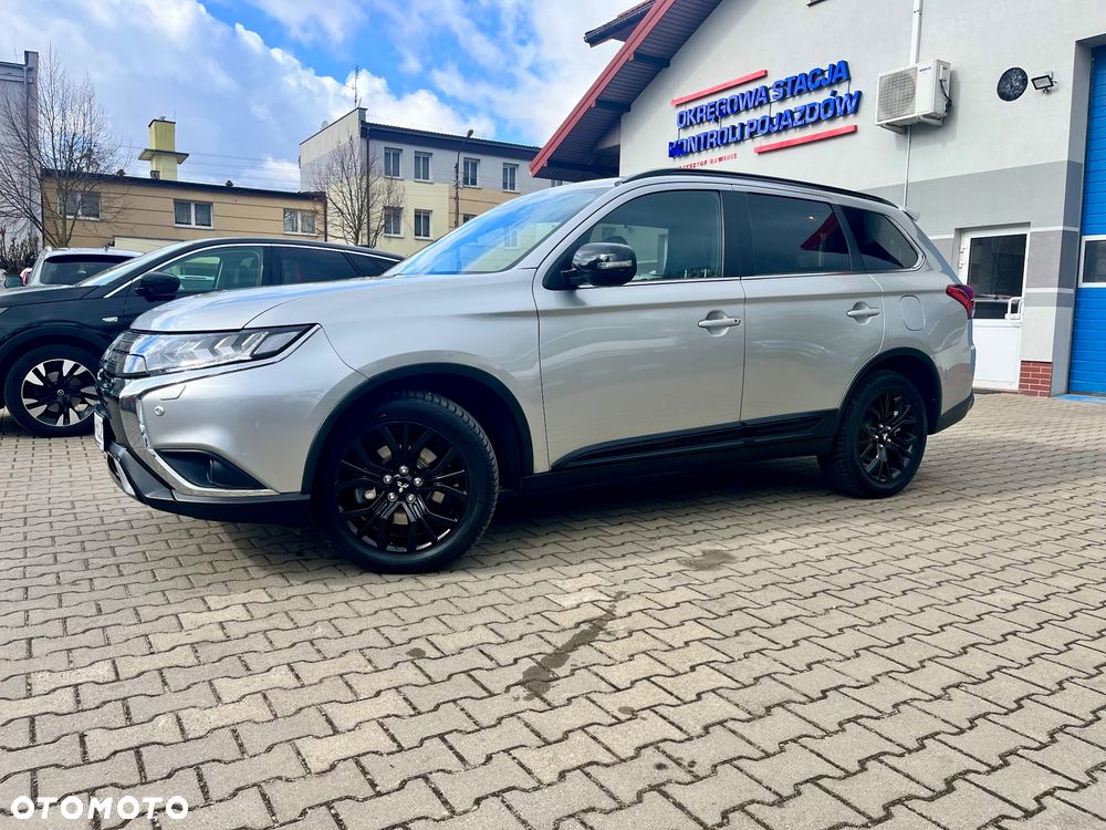 Mitsubishi Outlander - 3