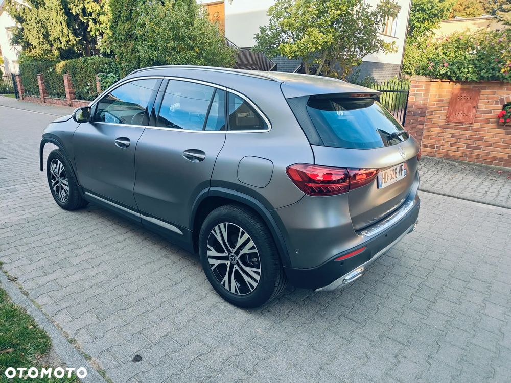 Mercedes-Benz GLA - 7
