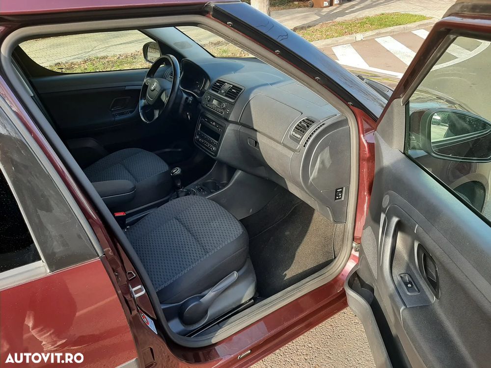 Skoda Roomster 1.2 TSI Comfort PLUS EDITION - 8