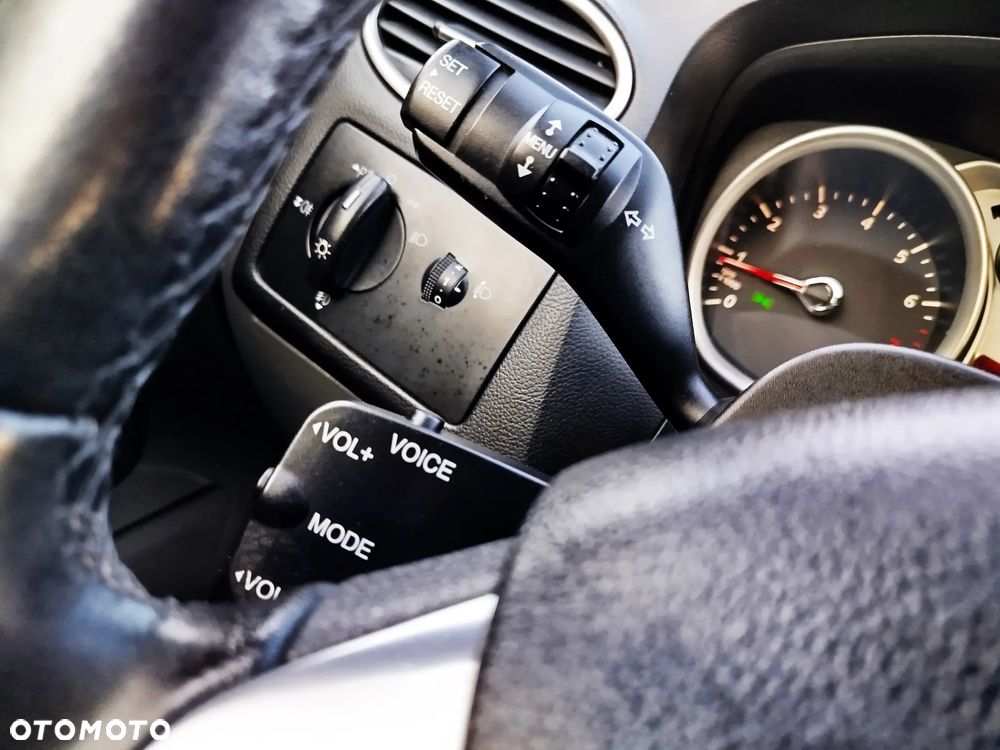 Ford Focus 2.0 16V Sport - 15