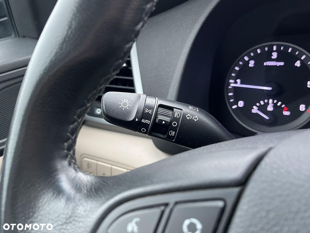 Hyundai Tucson 2.0 CRDI BlueDrive Comfort 2WD - 21