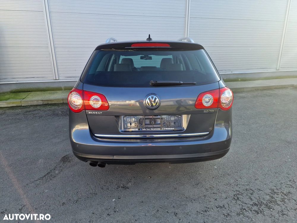 Volkswagen Passat 2.0 TDI DPF Highline - 26
