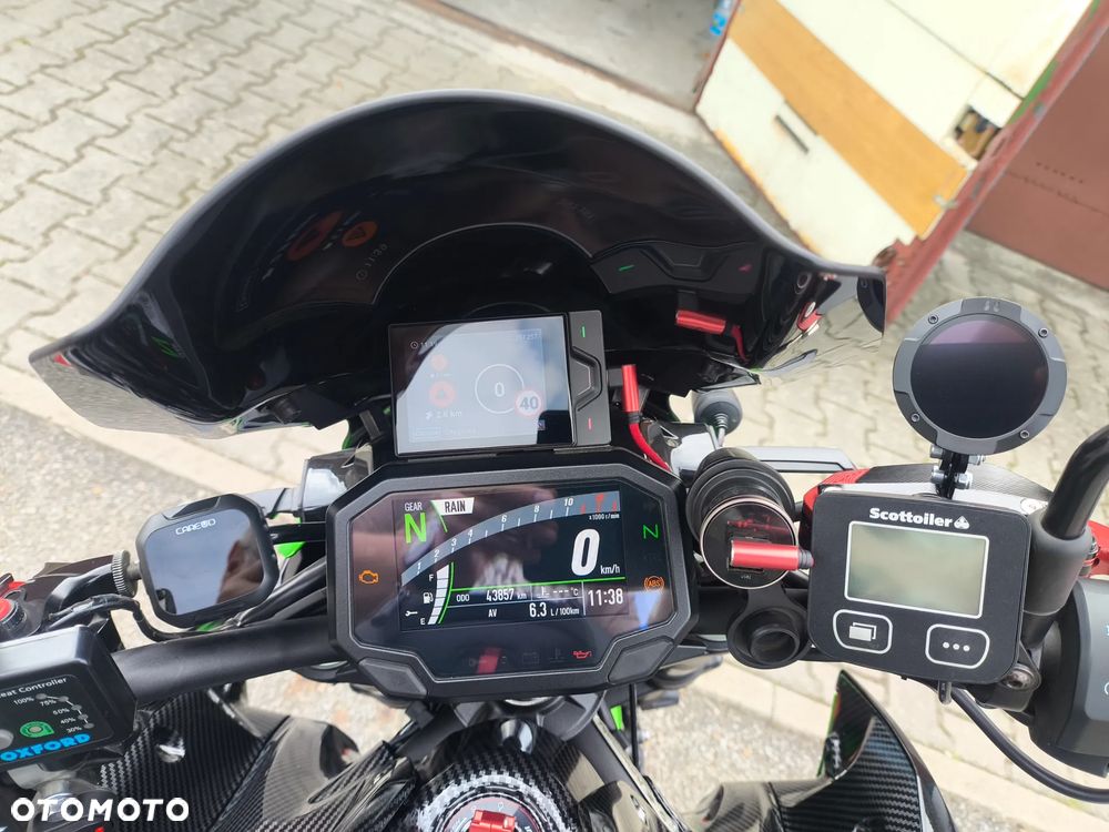Kawasaki Z 900 - 16