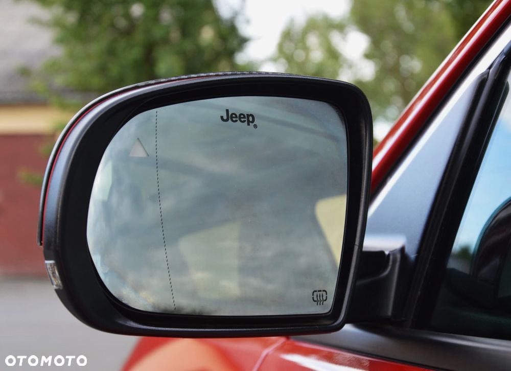 Jeep Compass - 33