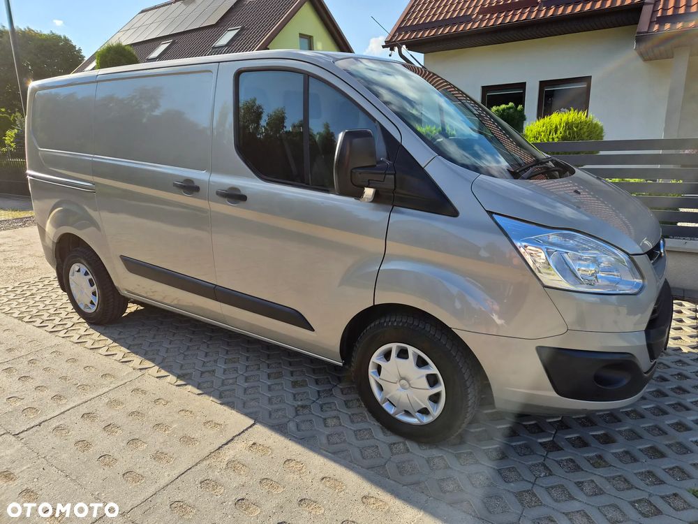 Ford TRANSIT CUSTOM - 11