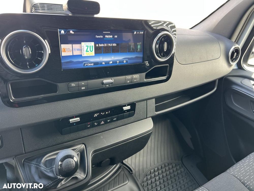 Mercedes-Benz Sprinter 517 - furgon roata dubla - detarat 3.500 kg - 8