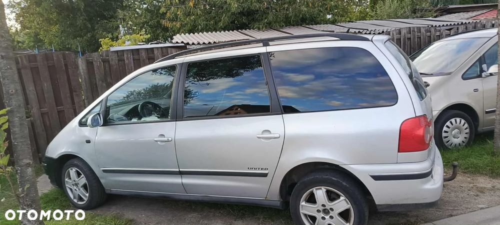 Volkswagen Sharan 2.0 TDI Basis - 1