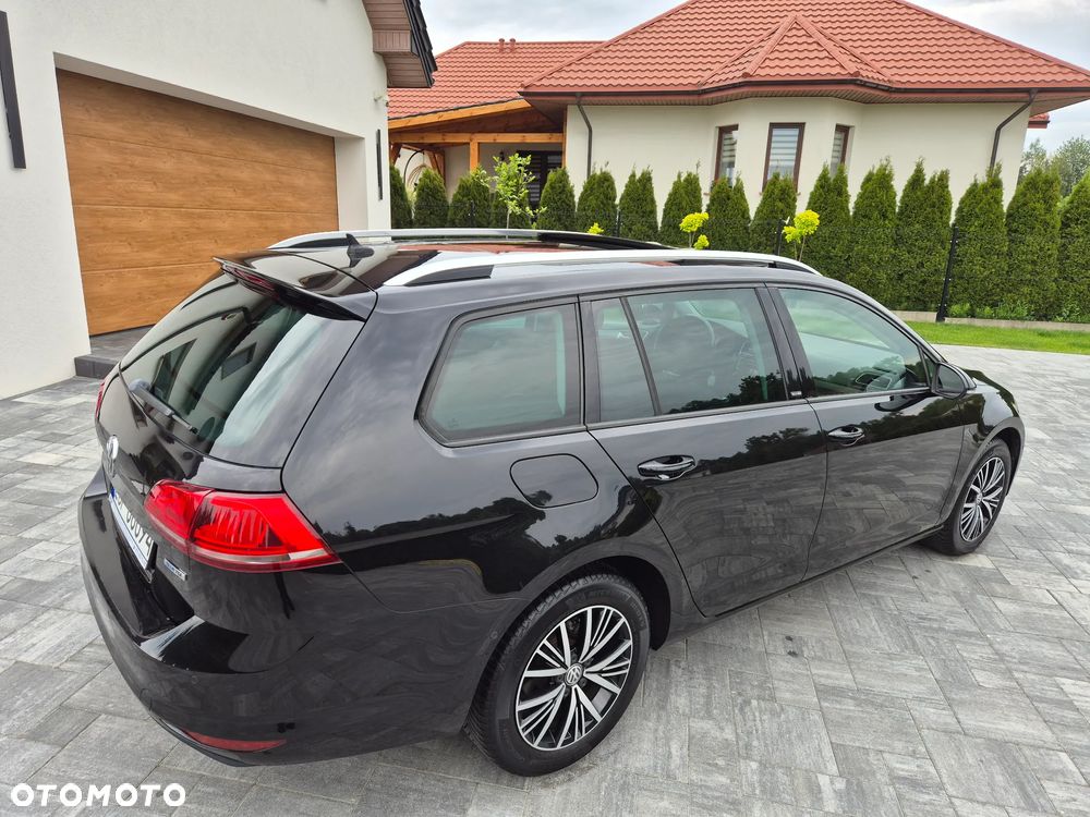 Volkswagen Golf 1.6 TDI BlueMotion Technology Allstar - 37