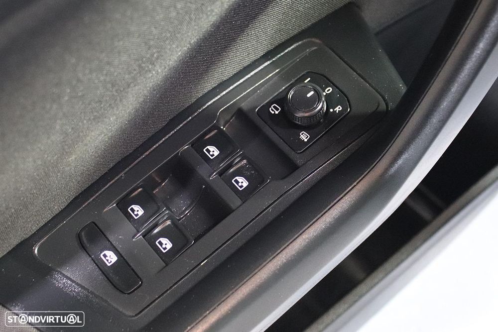 VW T-Roc 1.0 TSI T-ROC@pt - 9