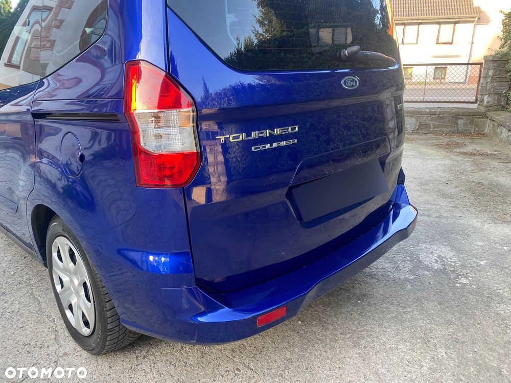 Ford Tourneo Courier 1.0 EcoBoost S&S Ambiente - 21