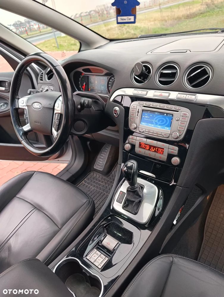 Ford S-Max - 15
