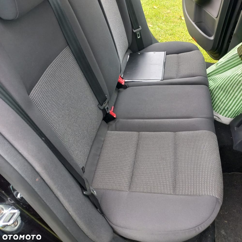 Volkswagen Golf 1.9 TDI Comfortline - 6