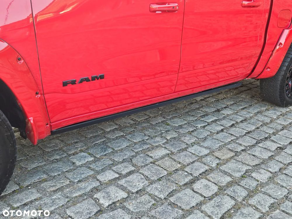 RAM 1500 Crew Cab Sport - 9