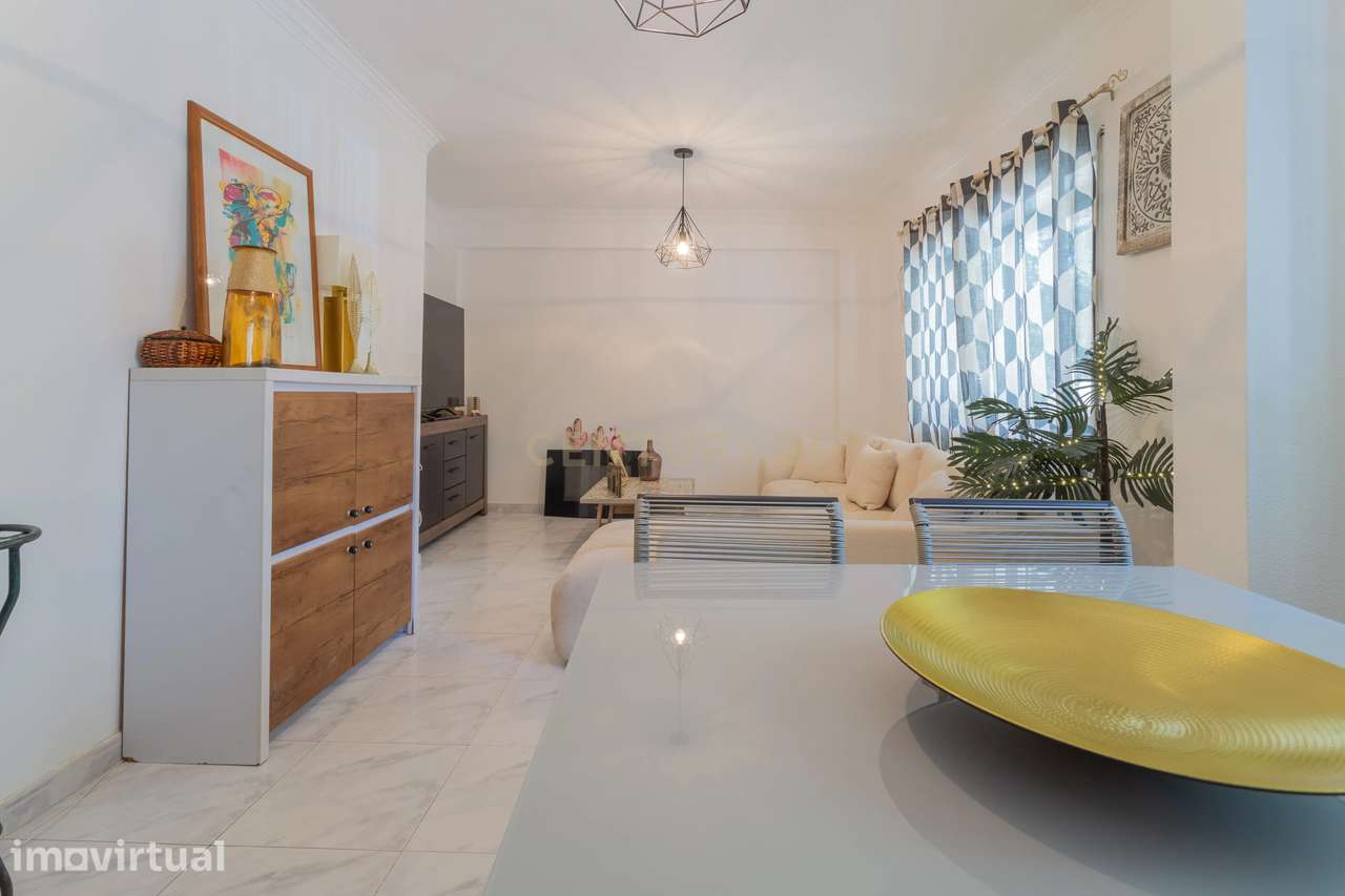 T2 totalmente remodelado | 75 m² | Quinta de Santo António | Costa da - Grande imagem: 3/24