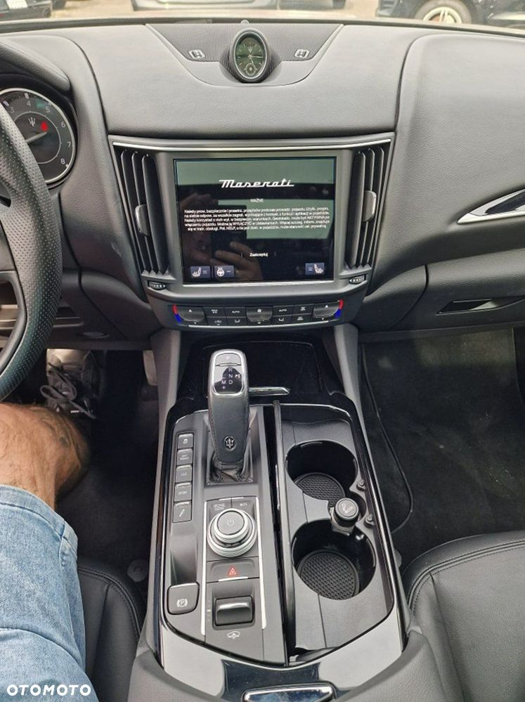 Maserati Levante S Q4 GranLusso - 15