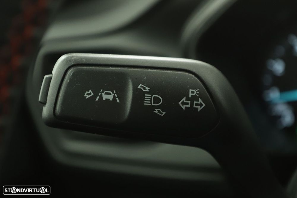 Ford Focus SW 1.0 EcoBoost MHEV ST-Line - 19