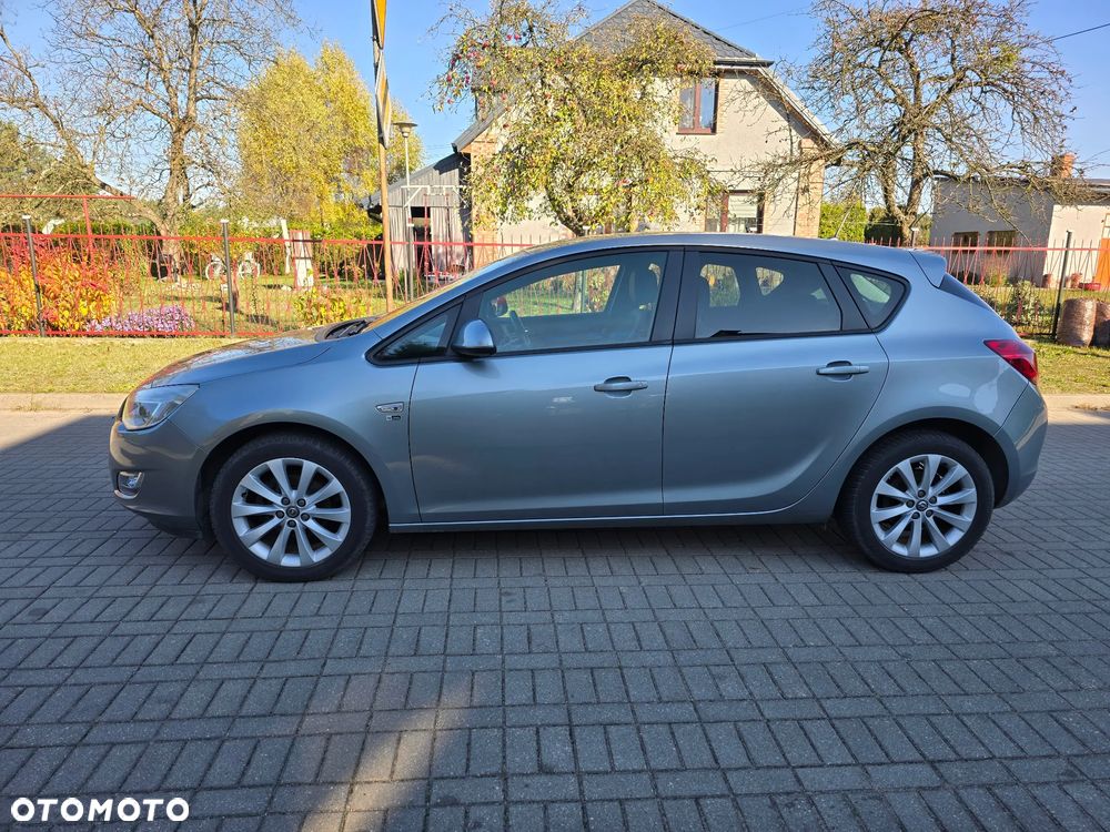 Opel Astra - 8