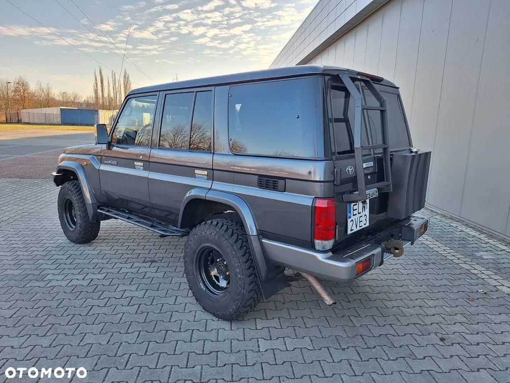 Toyota Land Cruiser LC 2.8 D-4D Prado - 6