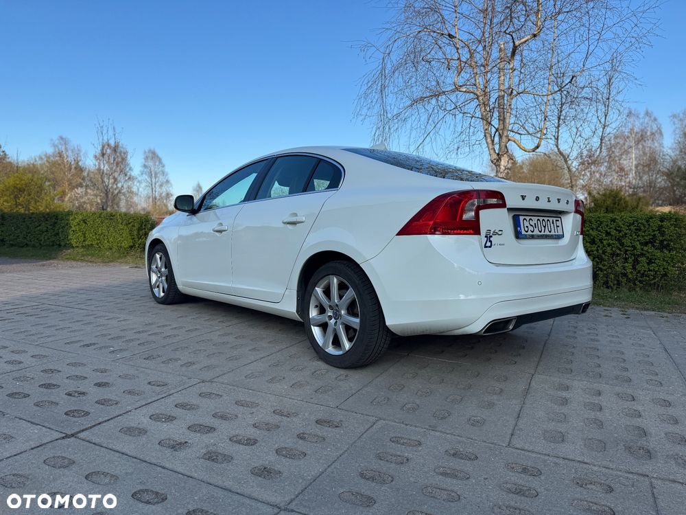 Volvo S60 D4 Drive-E Momentum - 13