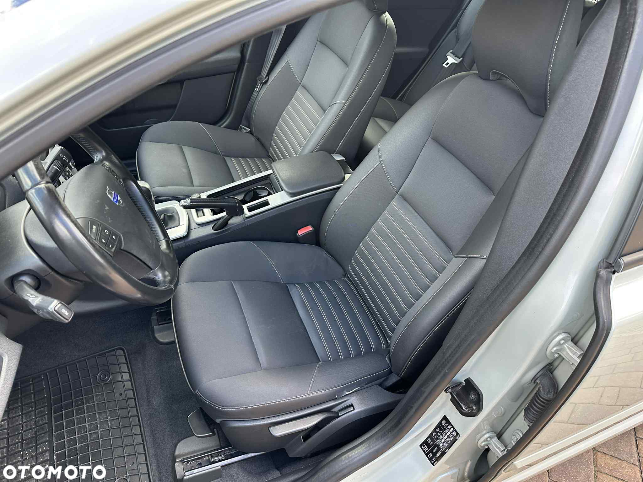 Volvo V50 - 9