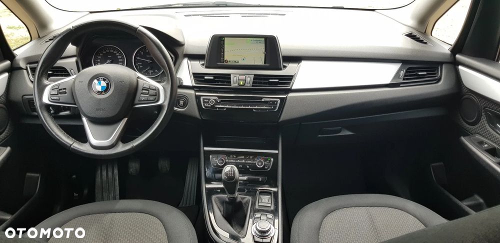 BMW Seria 2 218i - 16