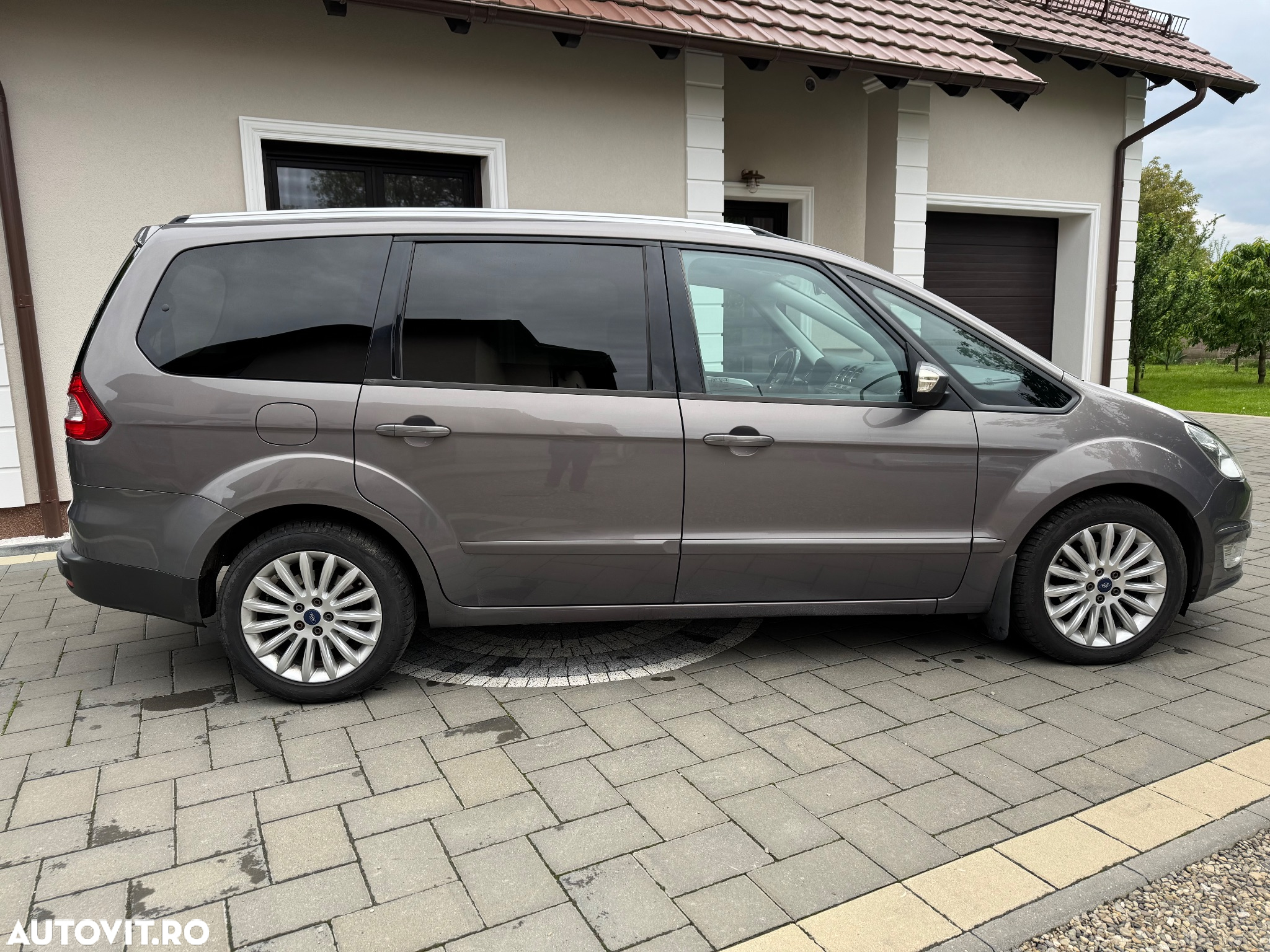 Ford Galaxy 2.0 TDCi DPF Business Edition - 6