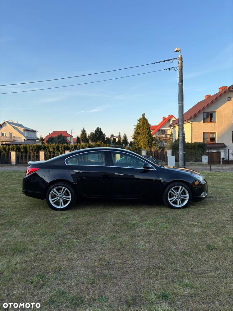 Opel Insignia 2.0 CDTI - 12
