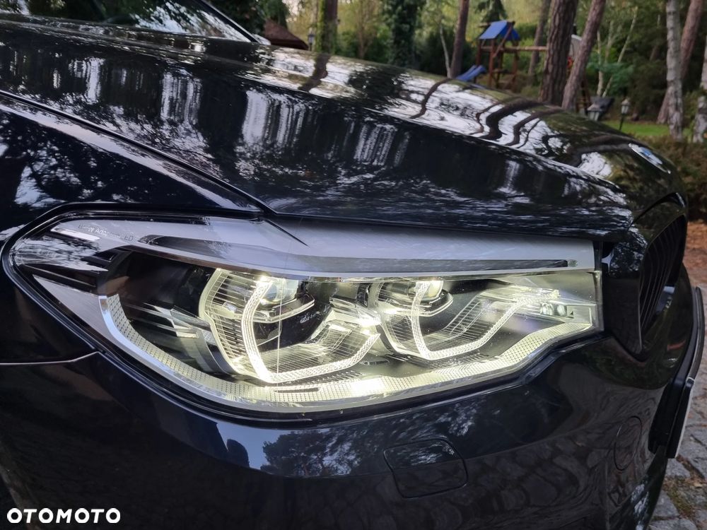 BMW Seria 5 540d xDrive M Sport sport - 40