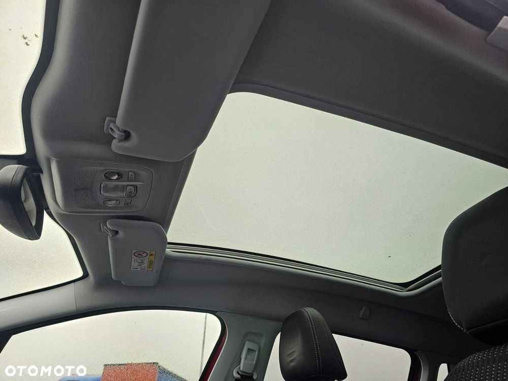 Peugeot 2008 - 7