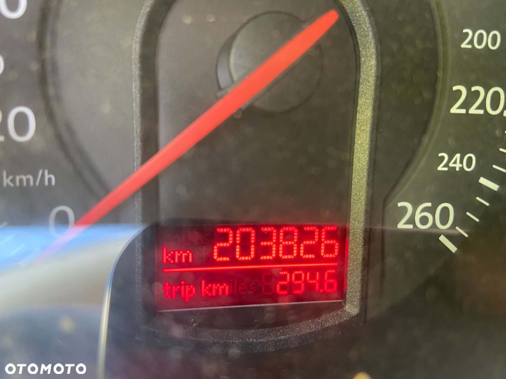 Volkswagen Passat - 21