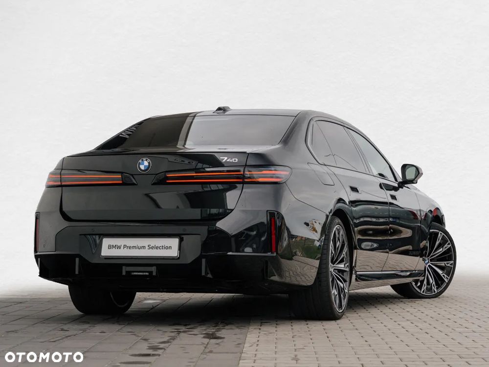 BMW Seria 7 - 5