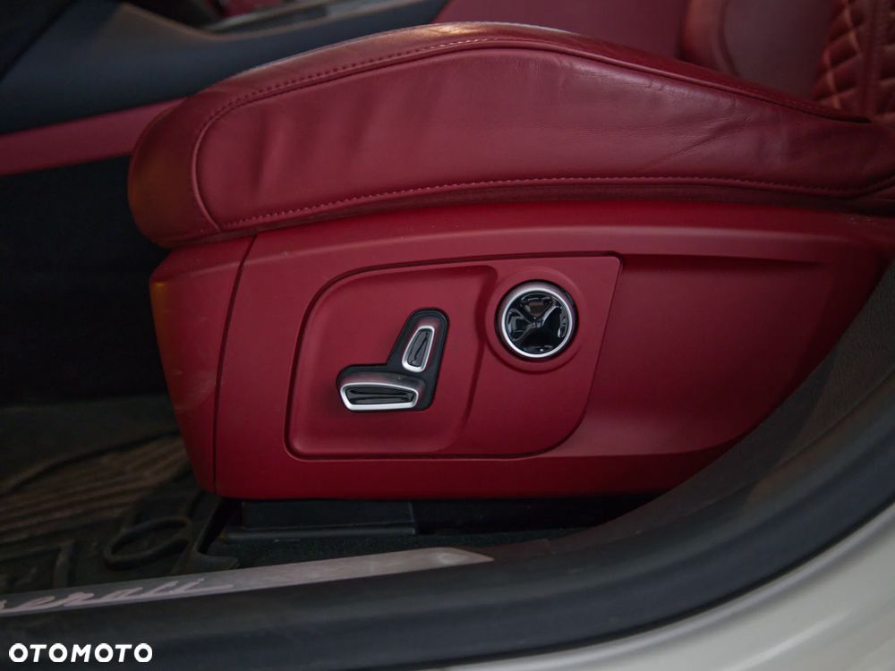 Maserati Levante S Q4 GranSport - 20
