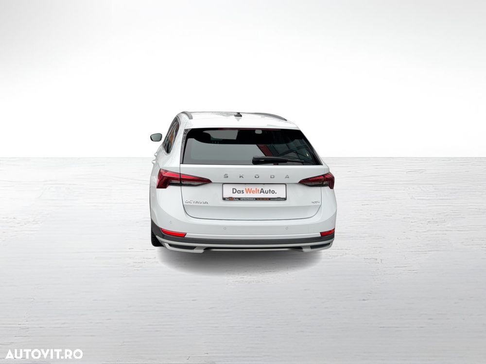 Skoda Octavia 2.0 TDI DSG 4X4 Scout - 4