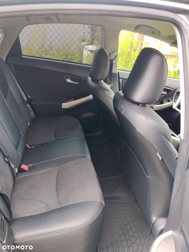 Toyota Prius 1.8 Hybrid Premium - 10