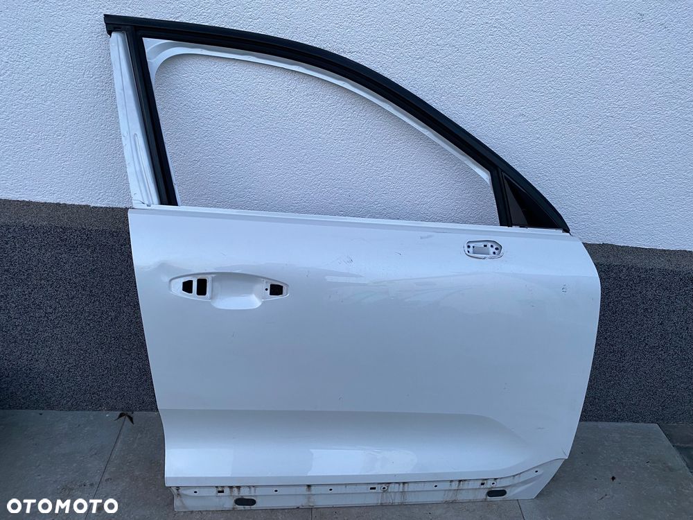 DRZWI PRZEDNIE PRAWE VOLVO XC 40 II - 2