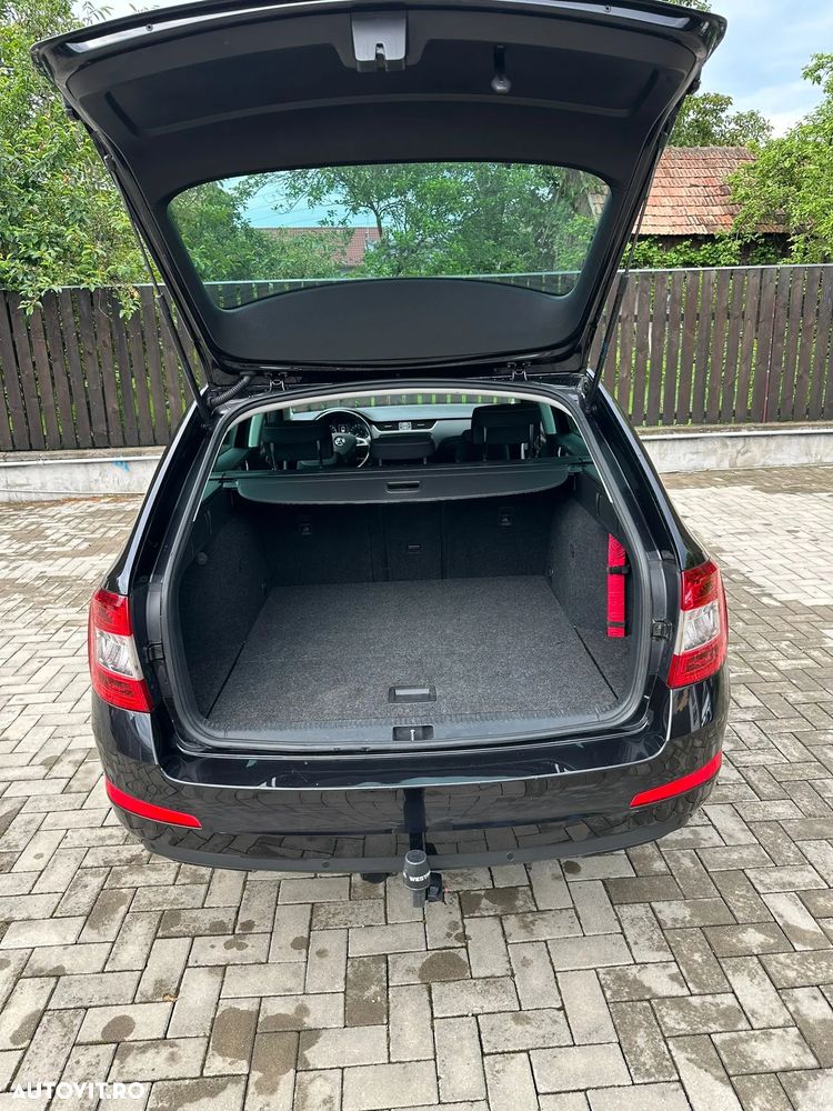 Skoda Octavia 2.0 TDI (Green tec) DSG Joy - 14