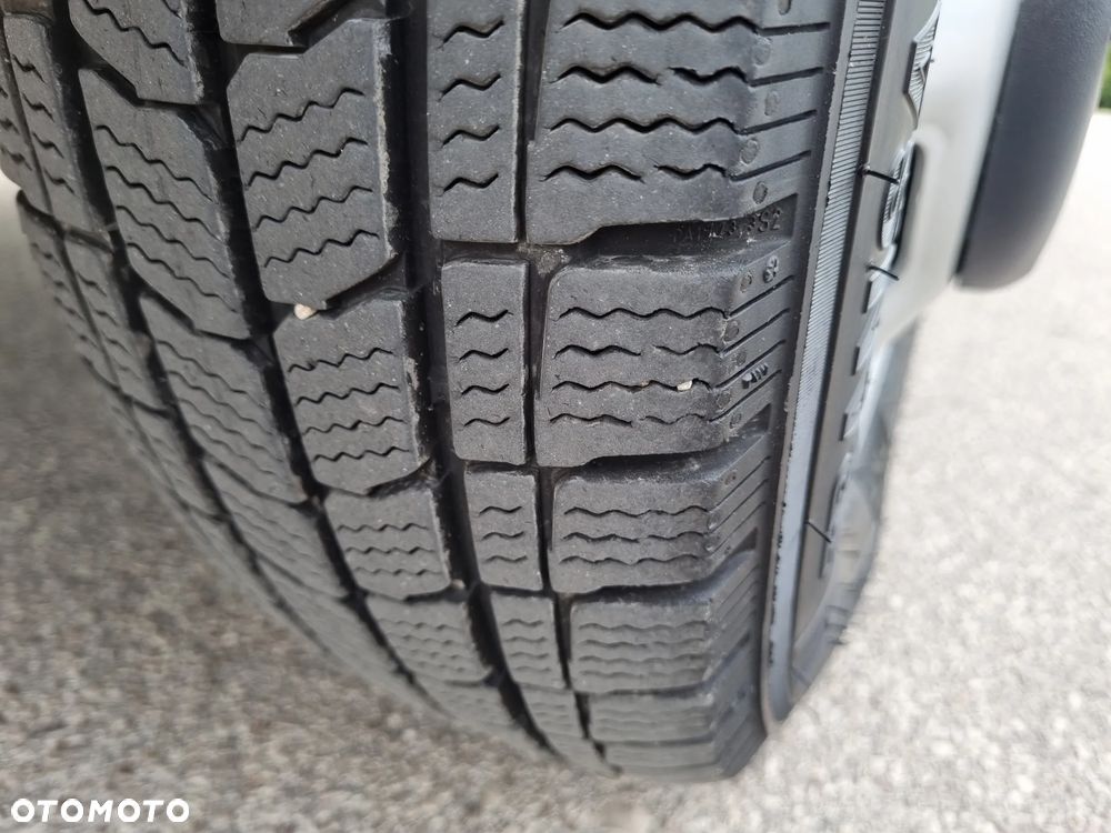 Iveco Daily 35C15 3.0 HPi 150KM 8-Palet Kontener dł 4.57 - 20