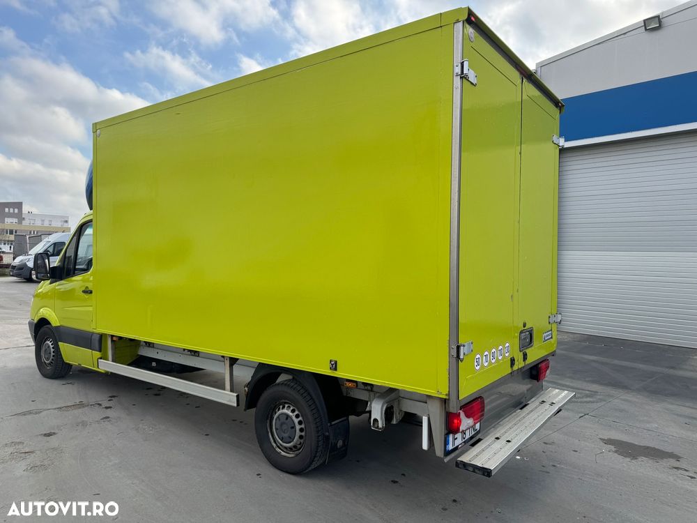 Mercedes-Benz Sprinter - 3