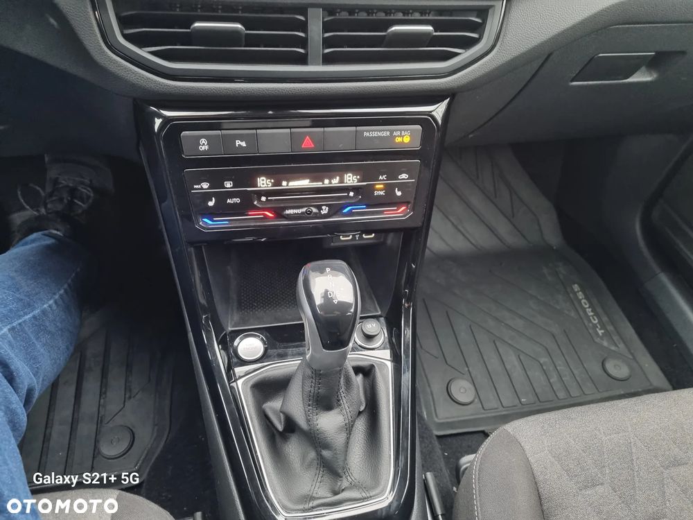 Volkswagen T-Cross 1.0 TSI Style DSG - 19