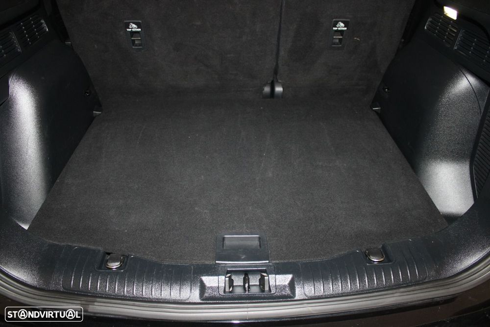 Ford Kuga 1.5 EcoBoost ST-Line - 26