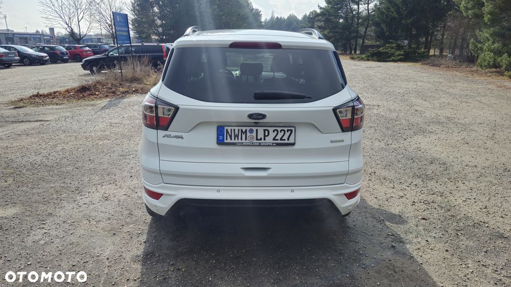 Ford Kuga 1.5 EcoBoost 2x4 ST-Line - 9