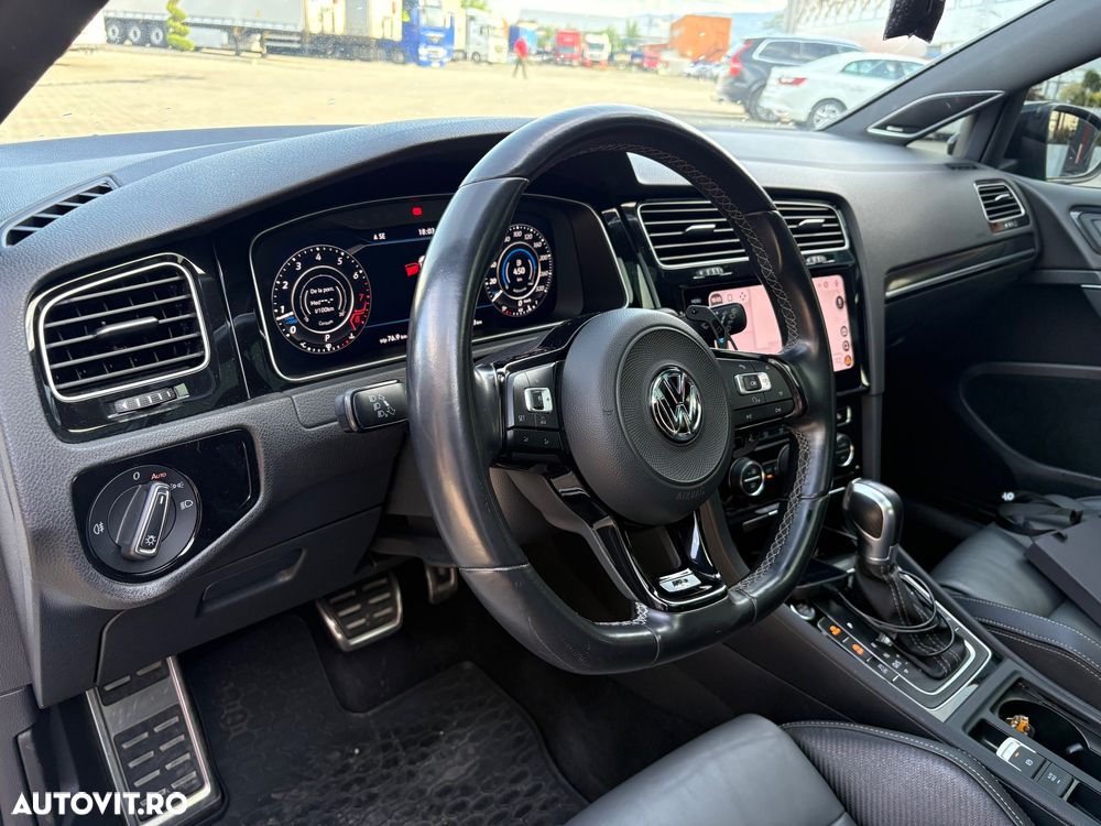 Volkswagen Golf R 4Motion (BlueMotion Technology) DSG - 15