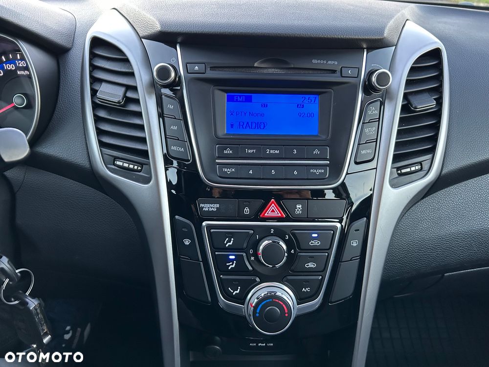 Hyundai i30 1.4 CRDi Comfort - 22