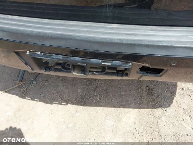 Cadillac Escalade 6.2 V8 AWD AT Platinum - 17