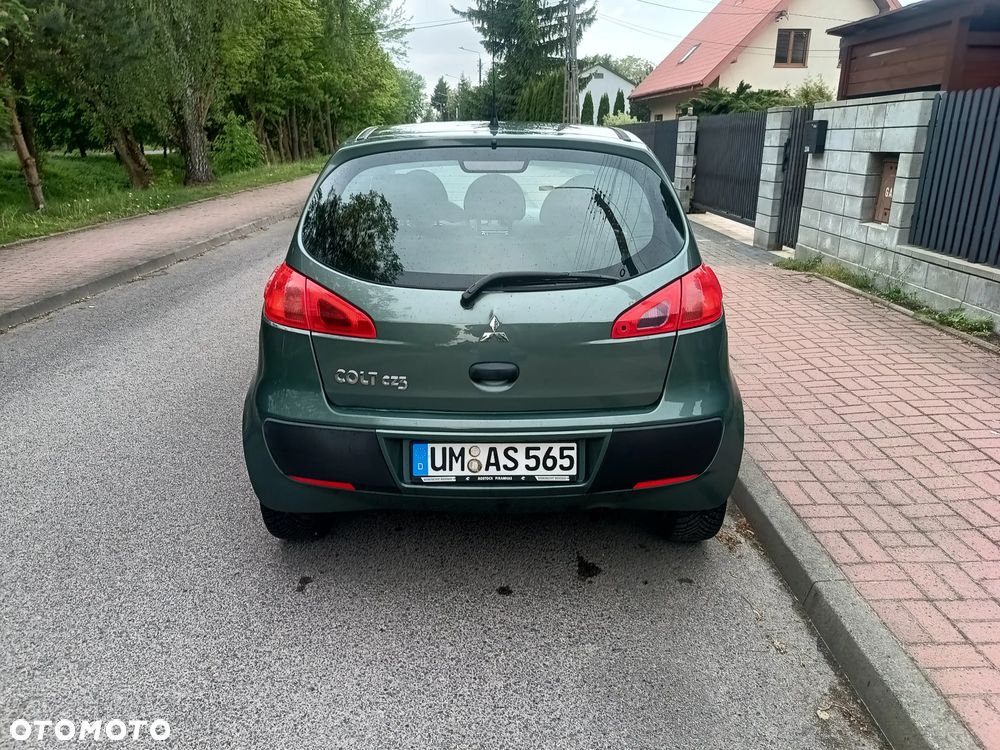 Mitsubishi Colt - 9
