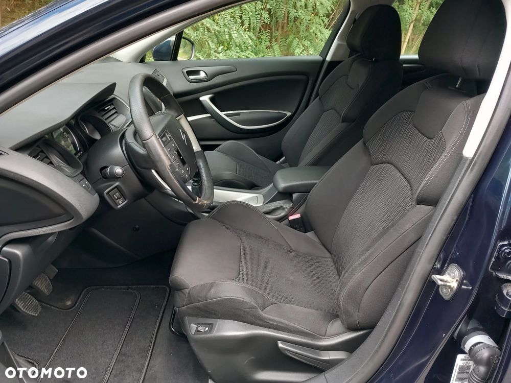 Citroën C5 2.0 HDi Dynamique Equilibre Navi - 16